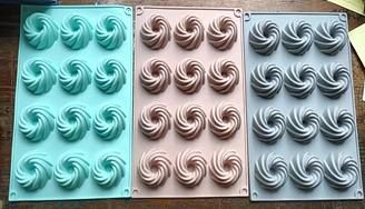 MOLDE SILICONA PARA 12 MASITAS FORMA ROSQUITAS